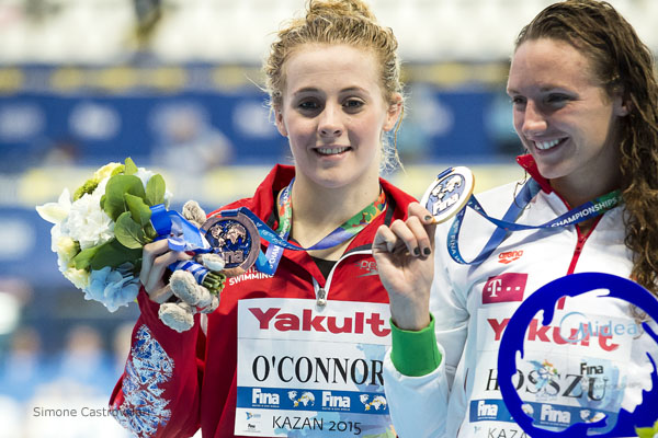 Siobhan Marie O'Connor celebrates her 200IM bronze with gold medallist Katinka Hosszu - pic: Simone Castrovillari